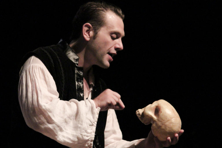 <em>Hamlet</em>: Spring Tour